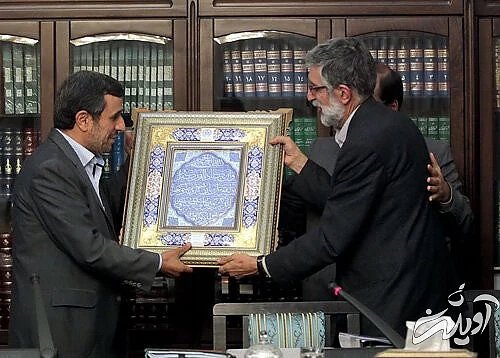 تقدیر از احمدینژاد، تخریبِ روحانی؛ ۲ سناریوی متفاوت در پایان عمر دولت